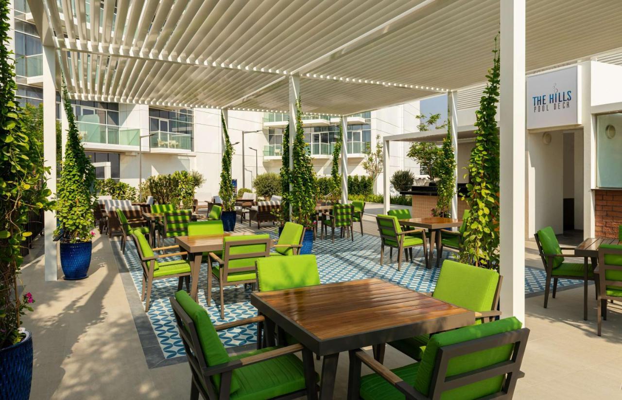 Radisson Dubai Damac Hills Hotell Eksteriør bilde