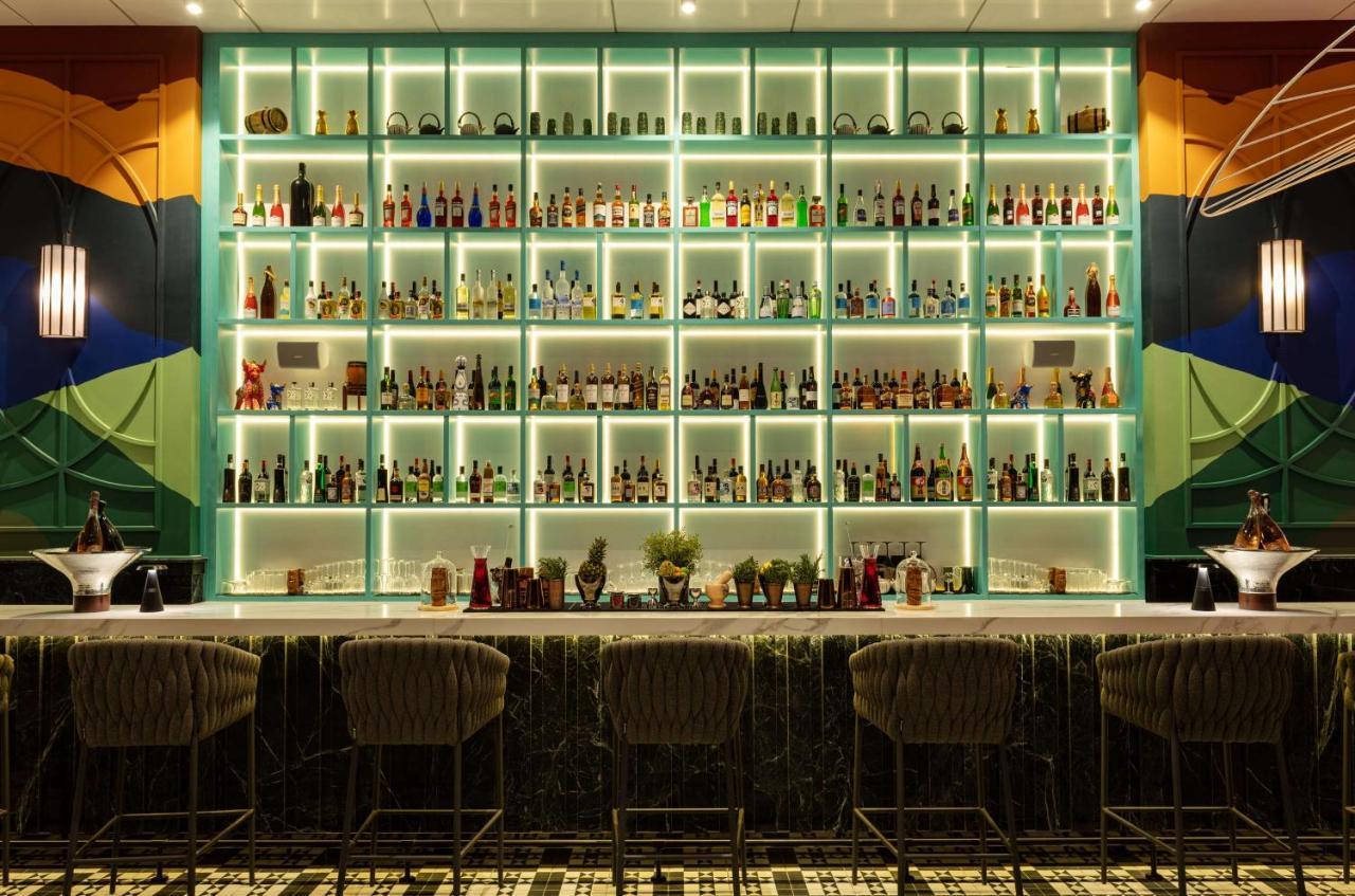 Radisson Dubai Damac Hills Hotell Eksteriør bilde