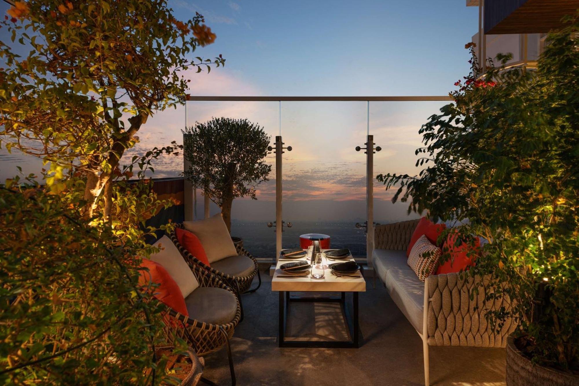 Radisson Dubai Damac Hills Hotell Eksteriør bilde
