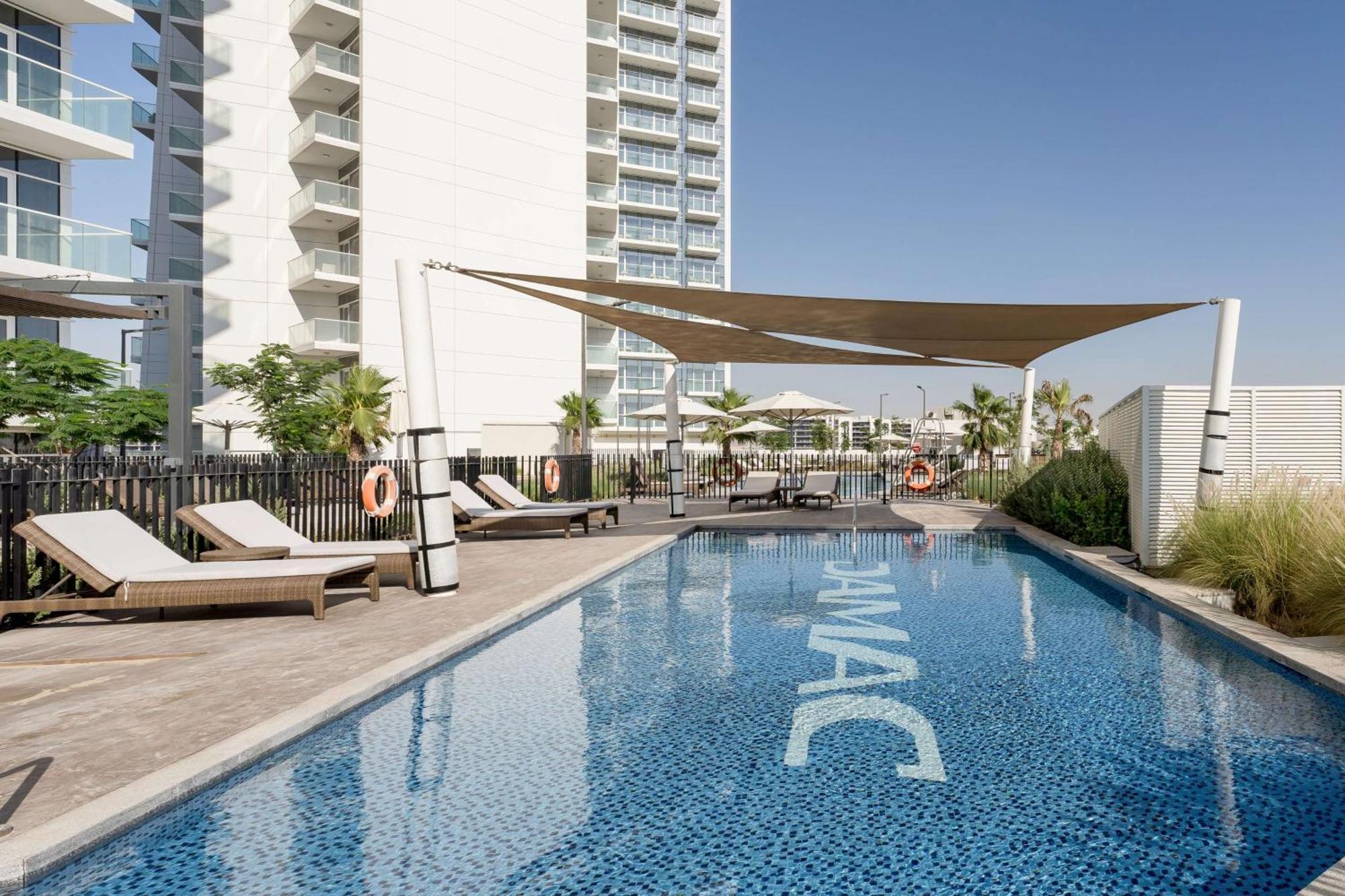 Radisson Dubai Damac Hills Hotell Eksteriør bilde
