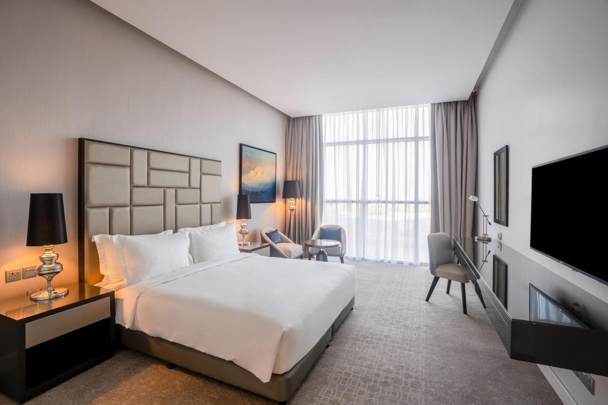 Radisson Dubai Damac Hills Hotell Eksteriør bilde