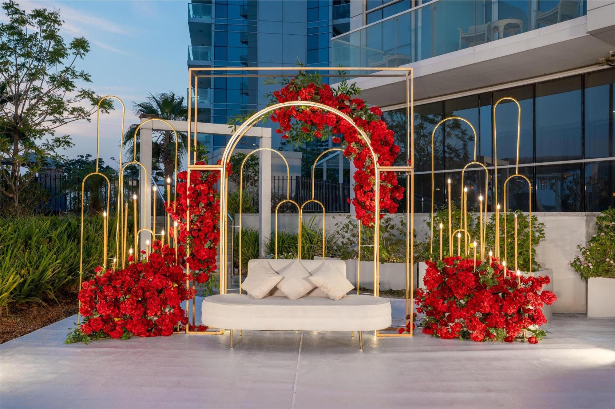 Radisson Dubai Damac Hills Hotell Eksteriør bilde